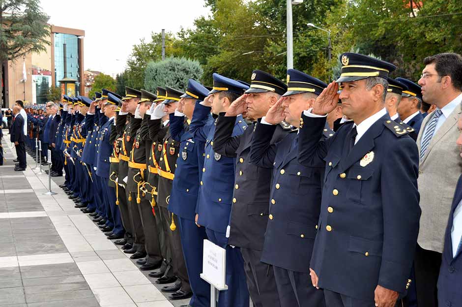 30 Ağustos Zafer Bayramı Eskişehir’de resmi törenle kutlandı. 