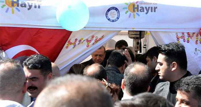 Cumhurbaşkanı Erdoğan 'hayır' çadırına gitti
