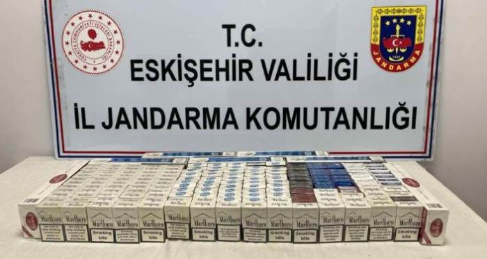 Eskişehir'de kaçak sigara operasyonu: Tam 236 paket...