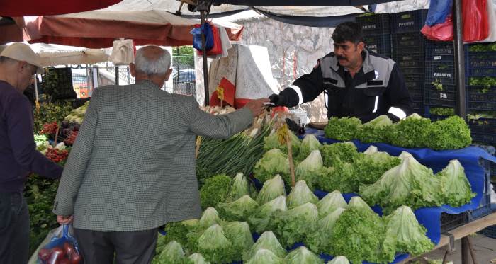 Eskişehir'de pazar fiyatlarını yarıya düşüren gelişme!