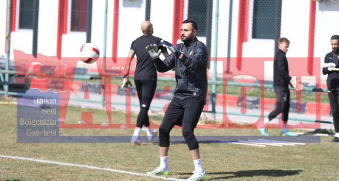 Eskişehirspor'un yeni file bekçisi kalesine geçti!