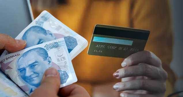 Merkezi Bankası'ndan yeni karar: Kart borcu olanlar dikkat