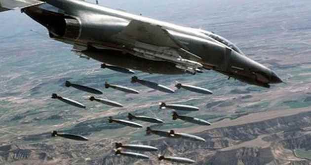Rus jetleri El Bab'da DEAŞ'ı bombalıyor